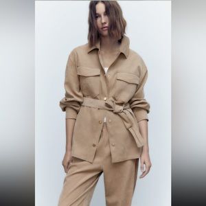 Women Zara Belted Over shirt With Golden Buttons Size XS